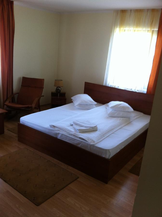 Jrb Hotel Doctor Petru Groza エクステリア 写真